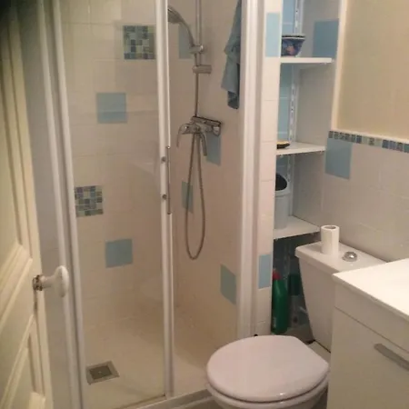 Les Thermes Apartment
